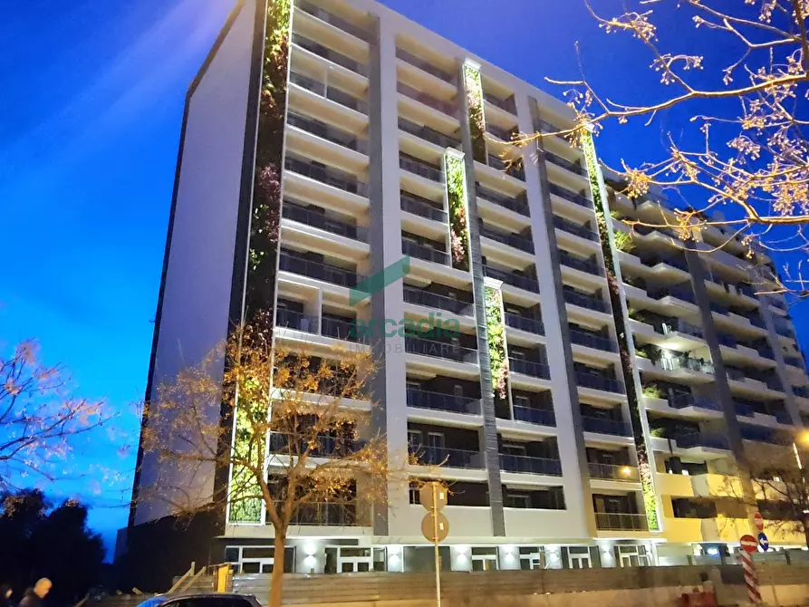 Immagine 16 di Ufficio in vendita  in Via Orfeo Mazzitelli 45 a Bari