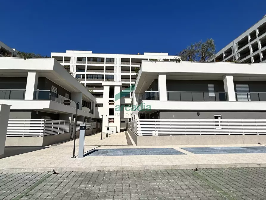 Immagine 19 di Bilocale in affitto  in Via Giovanni Amendola 156 a Bari