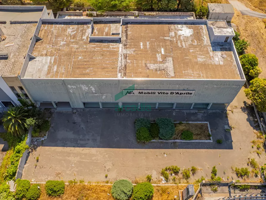 Immagine 15 di Capannone industriale in vendita  in Km 31, 800 a Sammichele Di Bari