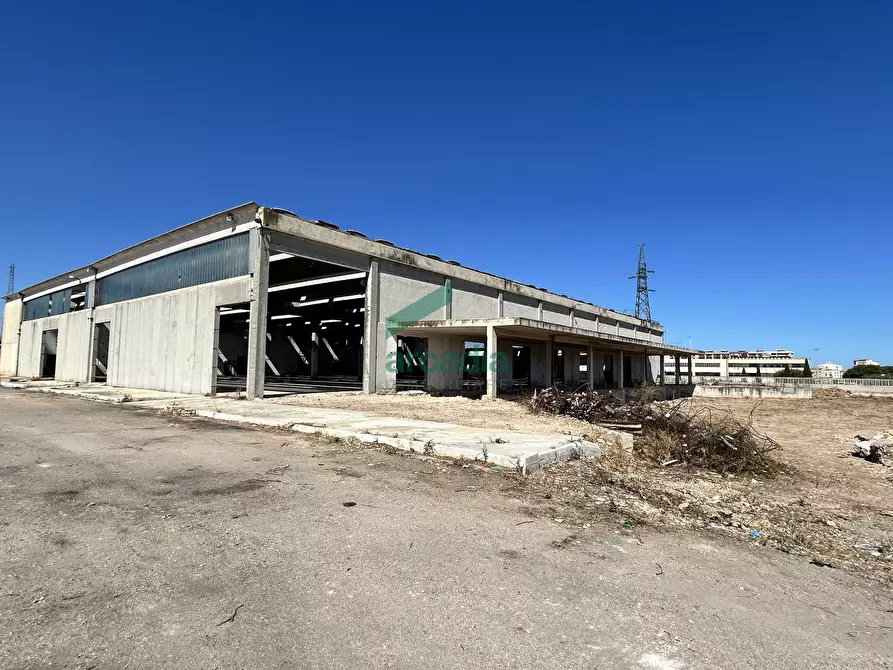 Immagine 11 di Attività artigianale in affitto  in Viale Francesco de Blasio 46 a Modugno