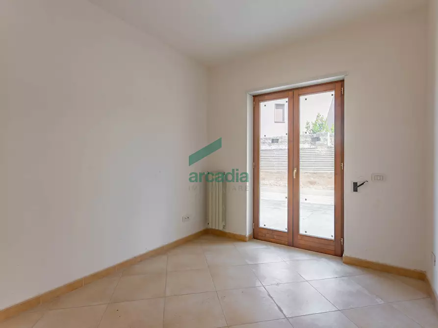 Immagine 24 di Trilocale in vendita  in Via Benigno Zaccagnini 1 a Bitetto