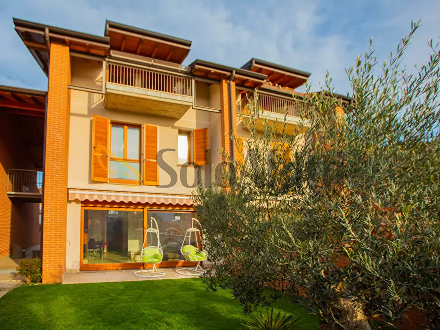 Immagine 59 di Villetta a schiera in affitto  in Via Bienate 4 a Busto Arsizio