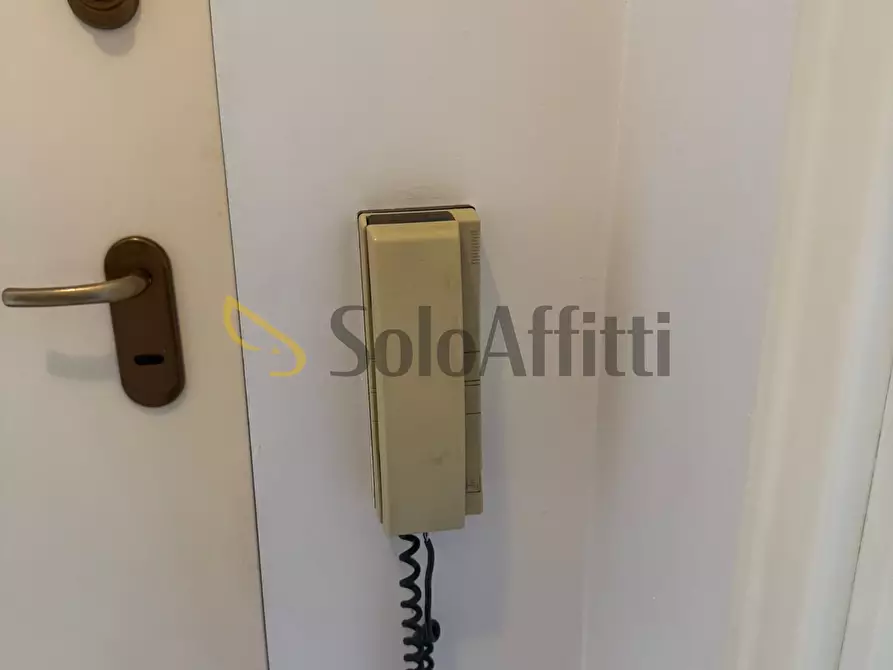 Immagine 21 di Bilocale in affitto  in Via Verrès a Torino
