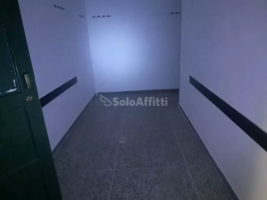 Immagine 6 di Ufficio in affitto  a Livorno