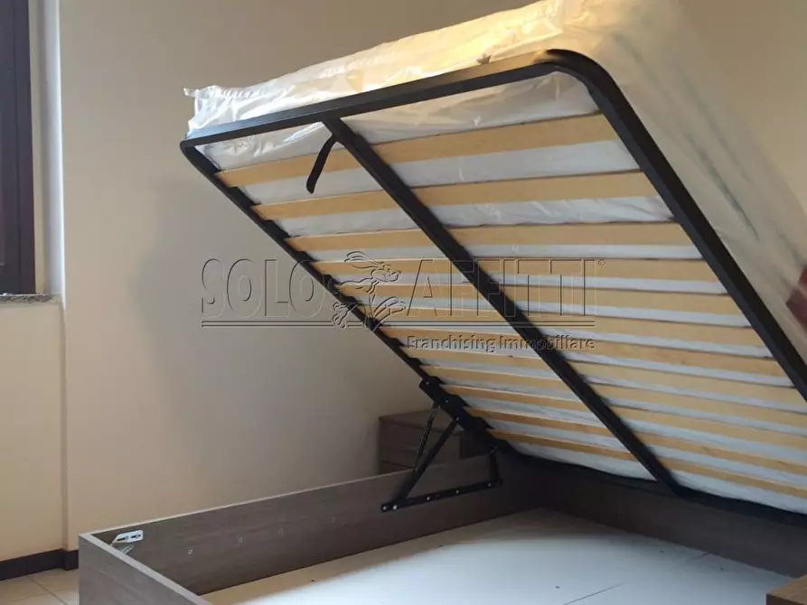 Immagine 11 di Bilocale in affitto  in Via XXV Aprile 92/b a Limbiate