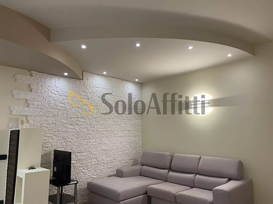Immagine 1 di Trilocale in affitto  in via forlanini 25 a Busto Arsizio