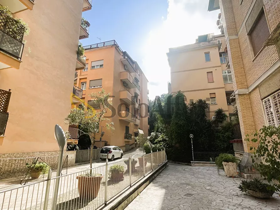 Immagine 40 di Trilocale in affitto  in Viale dei Colli Portuensi 235 a Roma