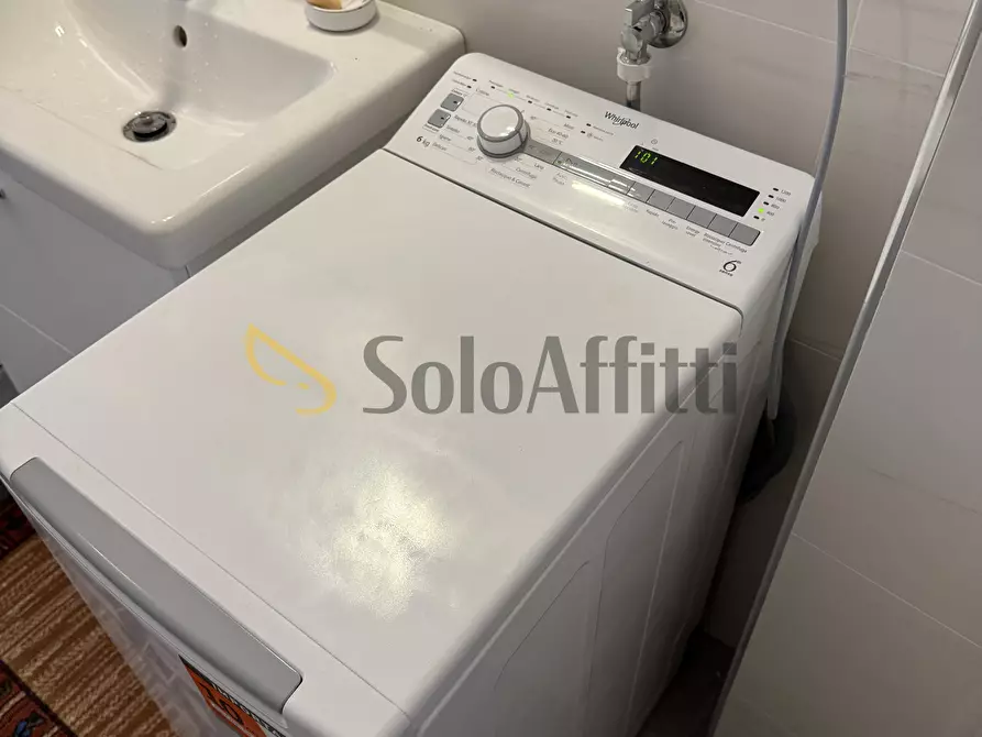Immagine 12 di Trilocale in affitto  in Corso Lucio Quinzio Cincinnato 152 a Torino