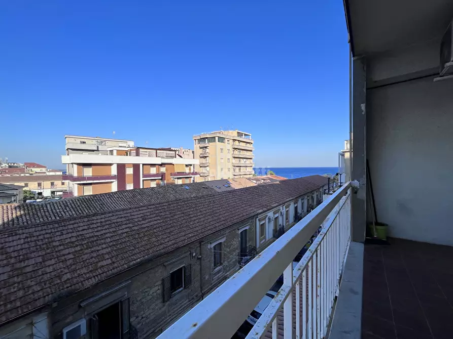 Immagine 2 di Stanza singola in affitto  a Catanzaro