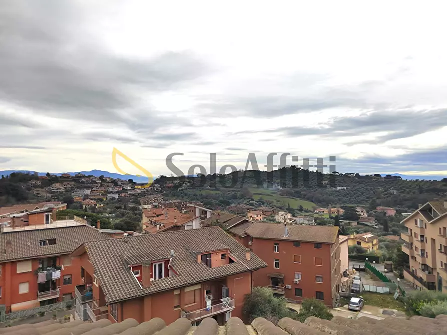 Immagine 22 di Trilocale in affitto  in Via Montefiore a Castelnuovo Di Porto