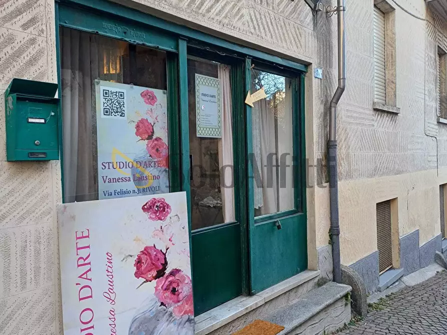 Immagine 1 di Locale commerciale in affitto  in Via Felisio 3 a Rivoli