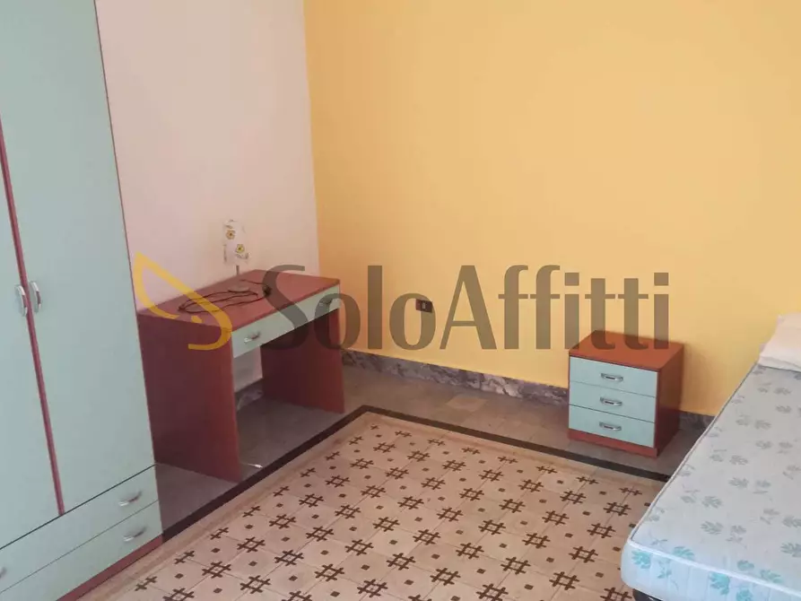 Immagine 6 di Stanza singola in affitto  a Catania