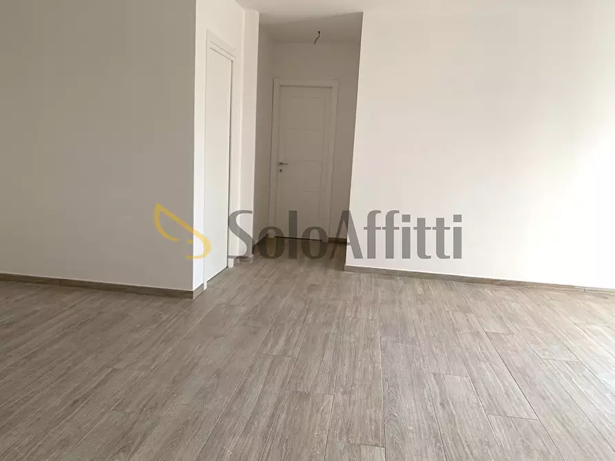 Immagine 19 di Trilocale in affitto  in Via delle Ferriere 20 a Caserta