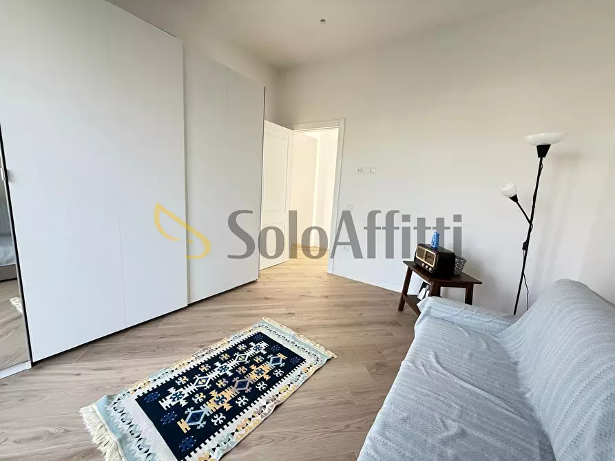 Immagine 37 di Villa in affitto  in Via Ten. Politano 4 a Caserta
