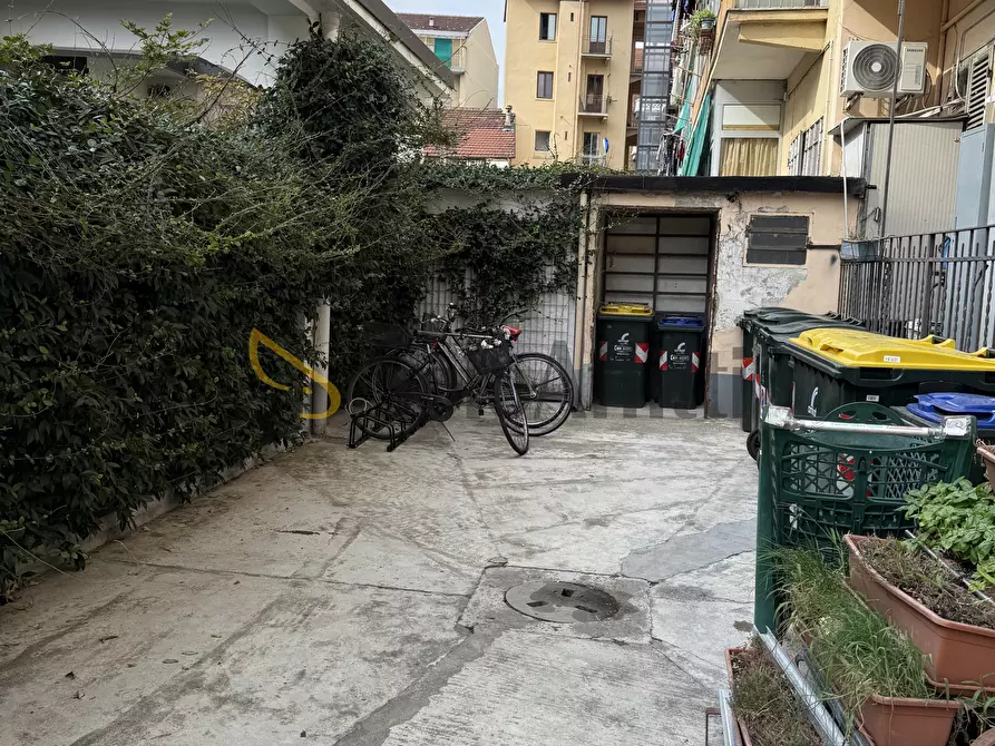Immagine 22 di Bilocale in affitto  in Via Isonzo 64 a Torino