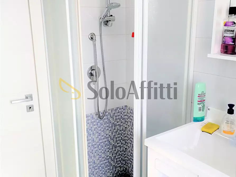 Immagine 15 di Stanza singola in affitto  a Catanzaro
