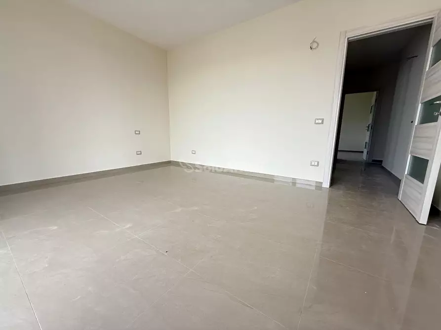 Immagine 12 di Ufficio in affitto  in Via Forche Caudine a Maddaloni