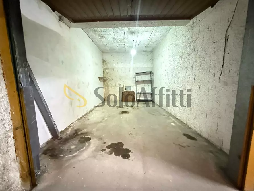Immagine 4 di Garage in affitto  in Via Pasquale Amato a Caserta