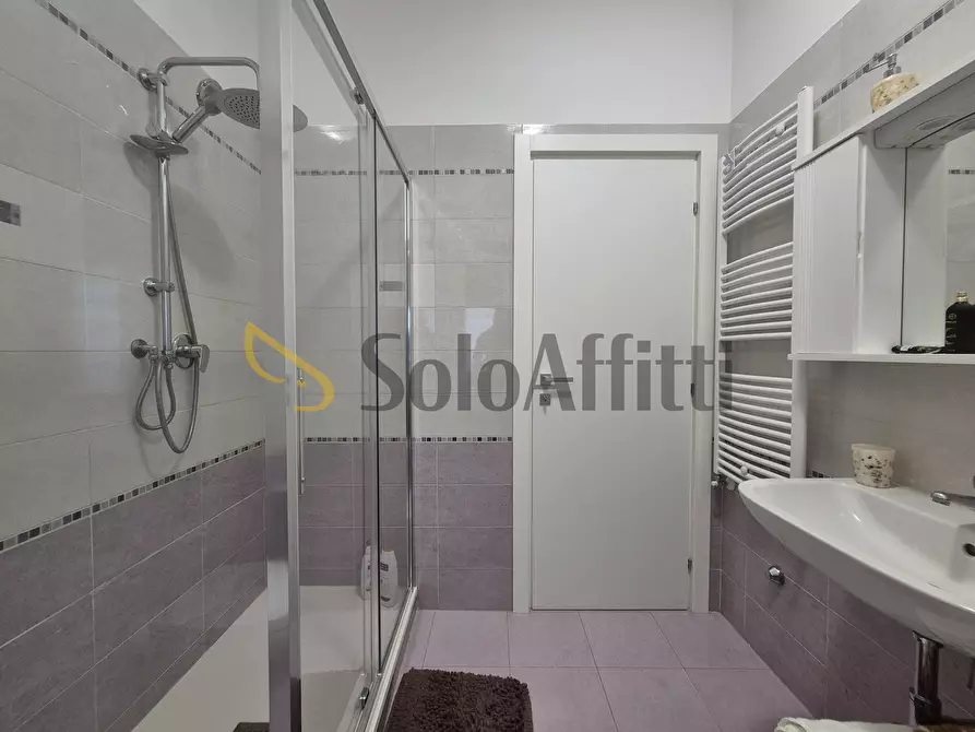 Immagine 11 di Trilocale in affitto  a Catanzaro