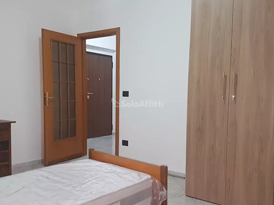 Immagine 7 di Stanza singola in affitto  a Catanzaro