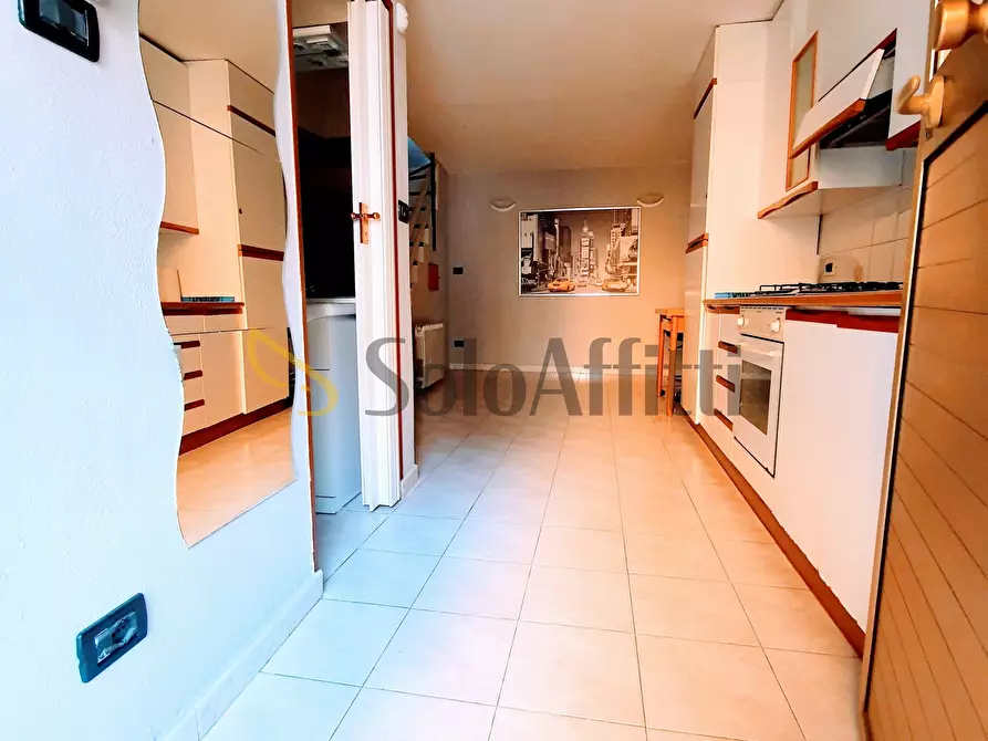 Immagine 20 di Bilocale in affitto  in Via San Donato 53 a Torino
