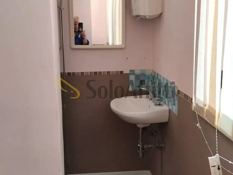 Immagine 9 di Ufficio in affitto  a Ancona