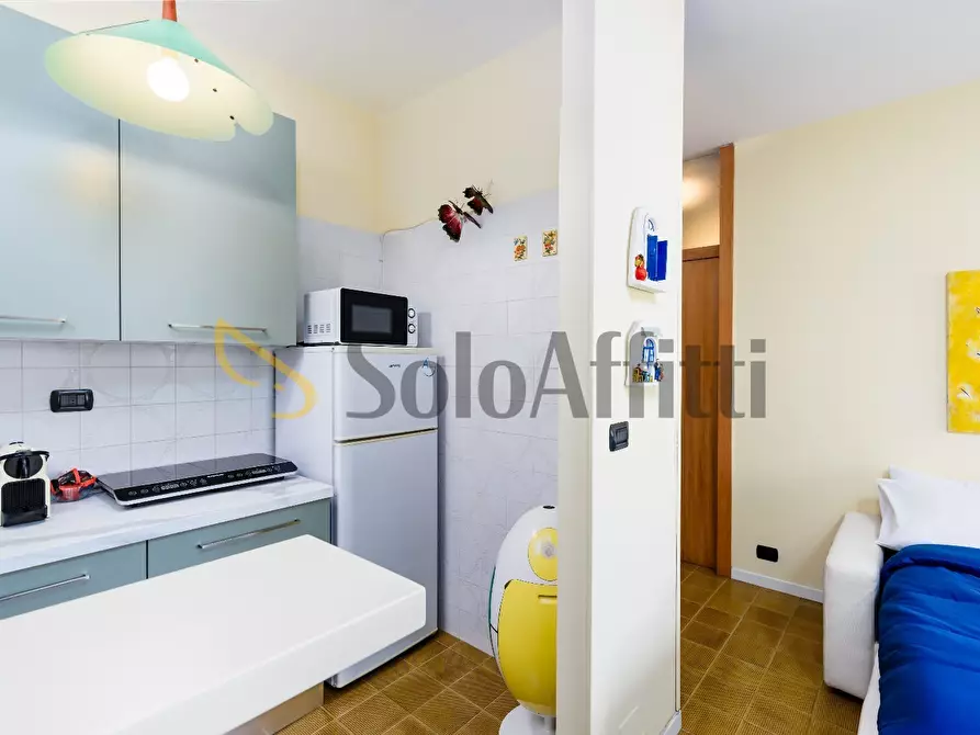 Immagine 6 di Bilocale in affitto  a San Remo