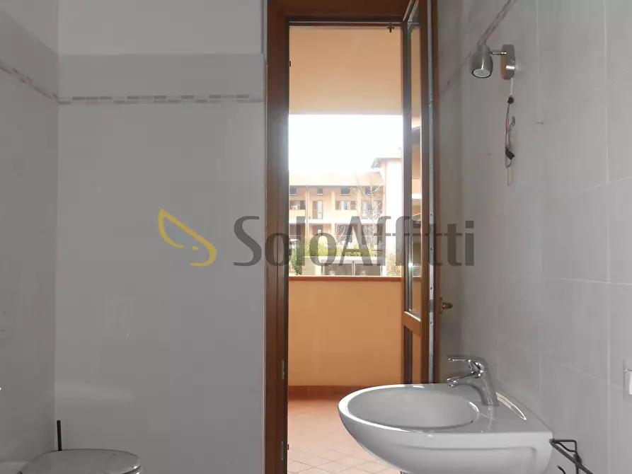 Immagine 15 di Quadrilocale in affitto  in Via Madonna a San Martino Siccomario