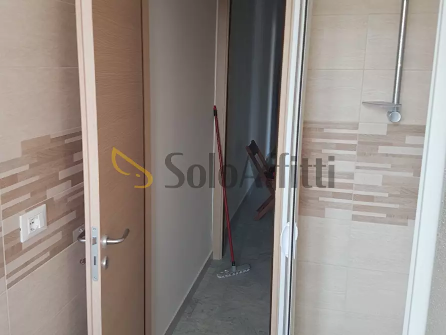 Immagine 10 di Stanza singola in affitto  a Catanzaro