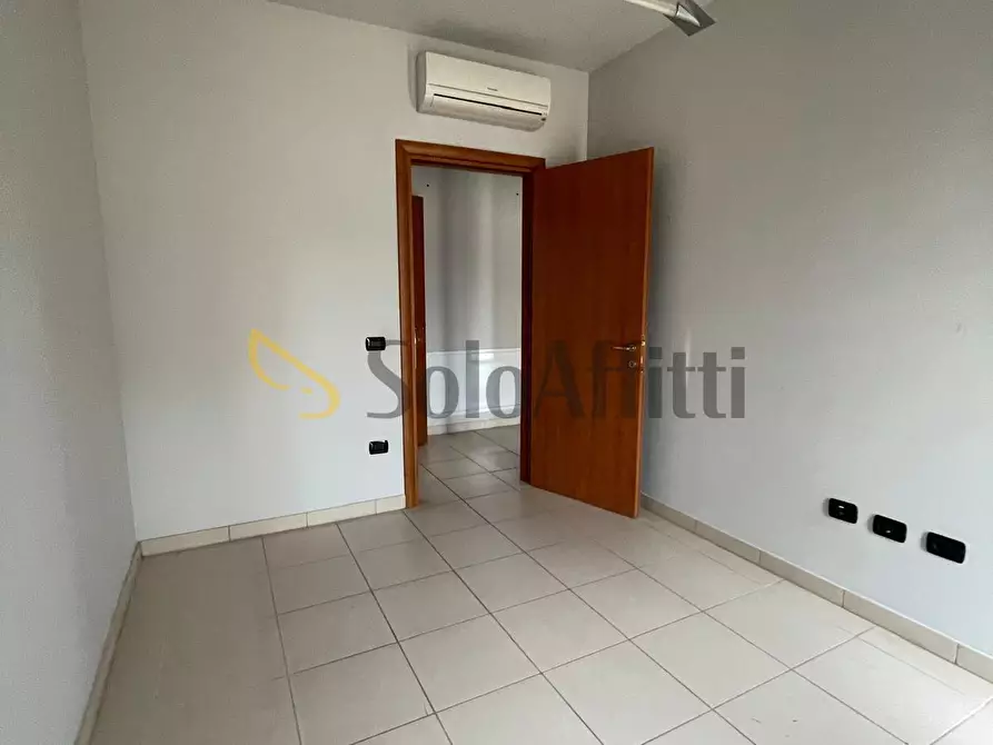 Immagine 13 di Pentalocale in affitto  a Sora