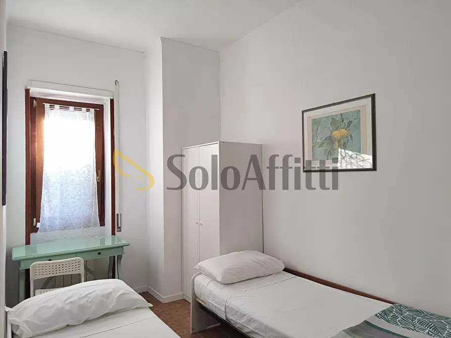 Immagine 14 di Trilocale in affitto  in Via Antonio Sogliano a Roma