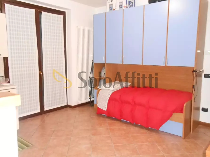 Immagine 9 di Monolocale in affitto  in via E.TIBALDI a Pavia