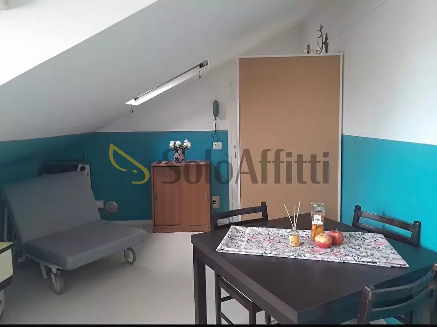 Immagine 1 di Monolocale in affitto  in Via Fratelli Cairoli a Bellaria-Igea Marina