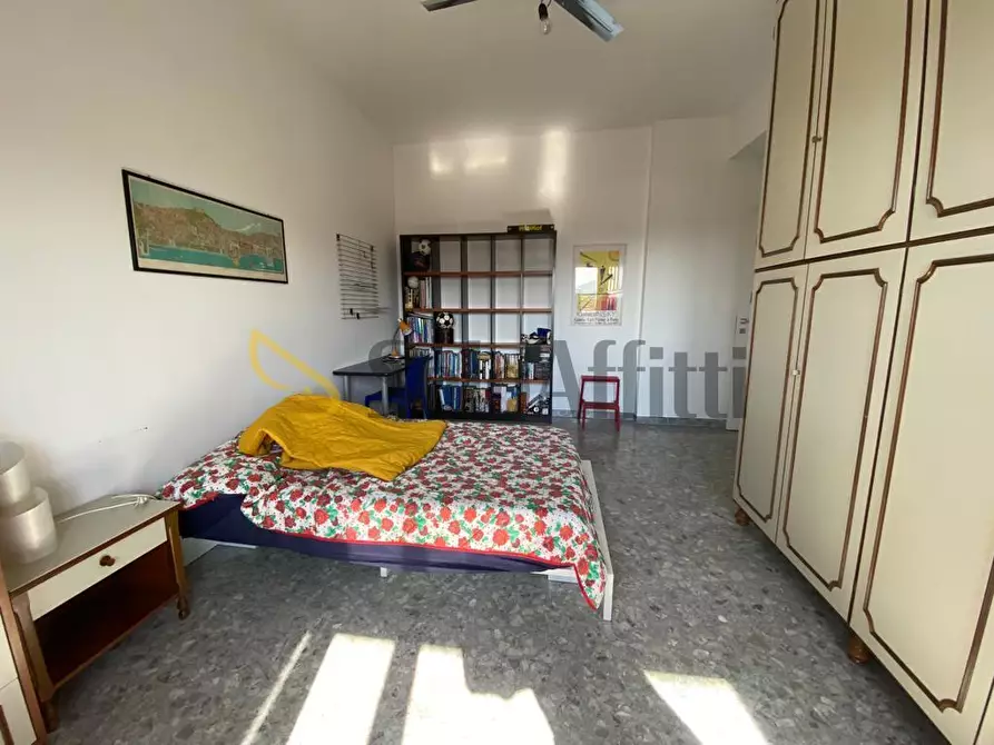 Immagine 14 di Stanza singola in affitto  in Via Ferrarecce 82 a Caserta