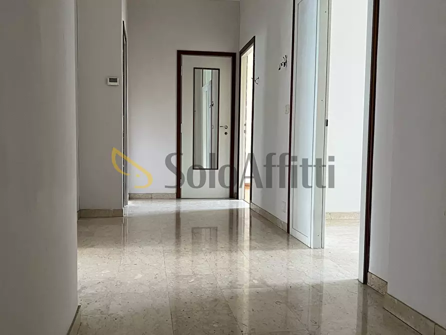 Immagine 4 di Trilocale in affitto  in CORSO BERNARDINO TELESIO a Torino