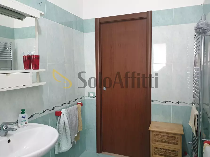 Immagine 15 di Stanza singola in affitto  a Catanzaro