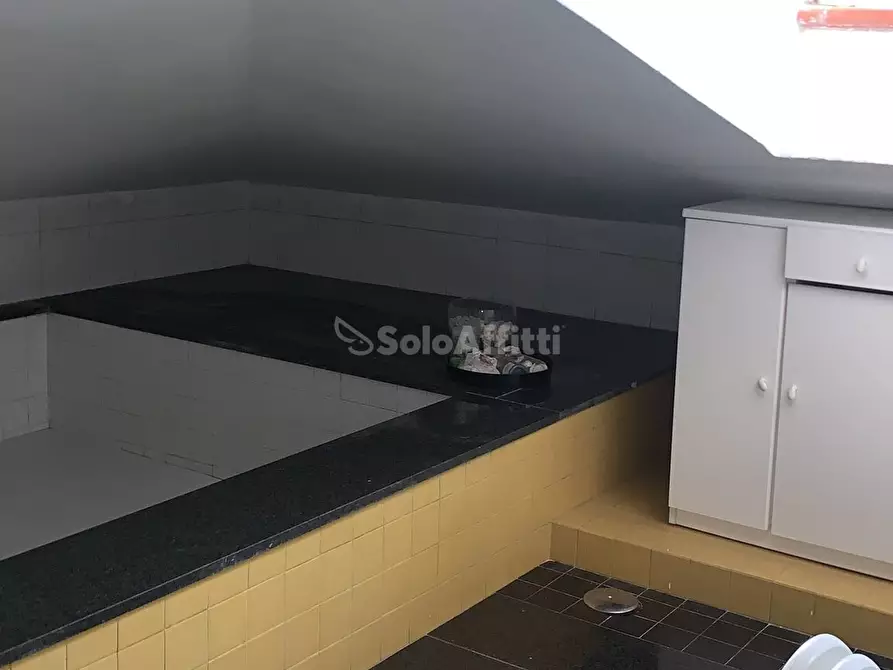 Immagine 11 di Mansarda in affitto  a Taormina