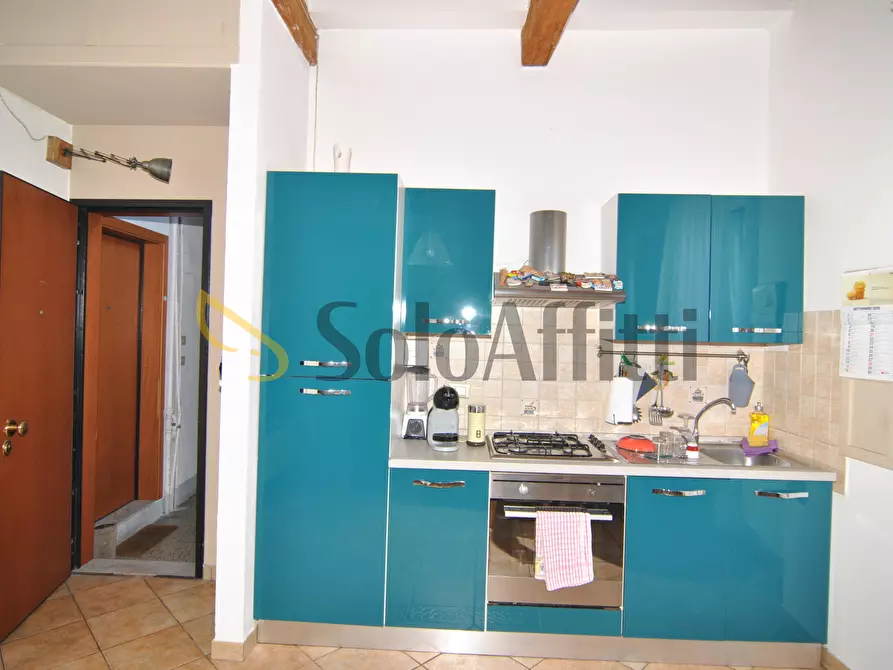 Immagine 3 di Bilocale in affitto  in Piazza del Cisternone 17 a Livorno