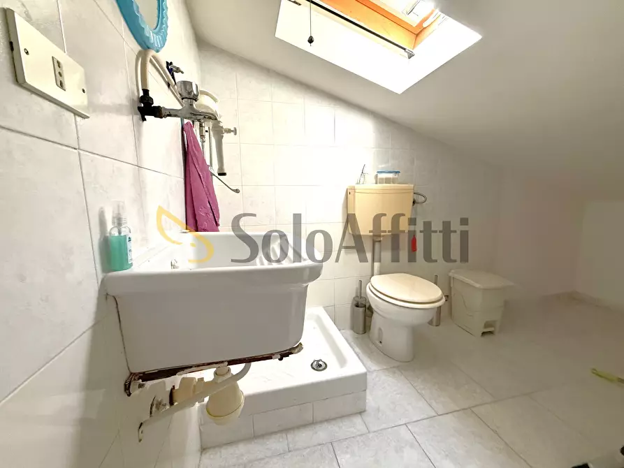 Immagine 15 di Mansarda in affitto  in Traversa II Crotone 3 a Catanzaro