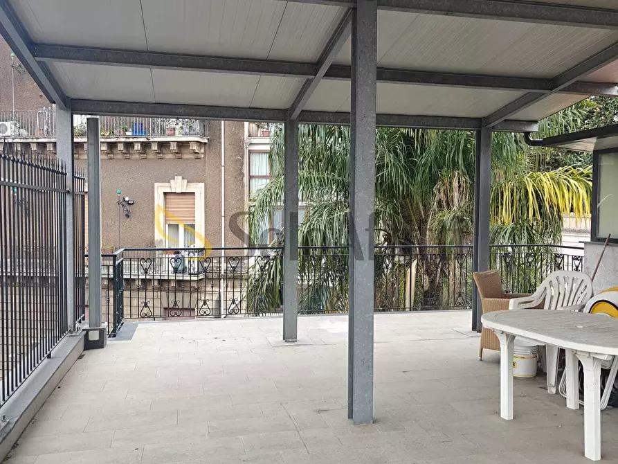 Immagine 16 di Trilocale in affitto  a Catania
