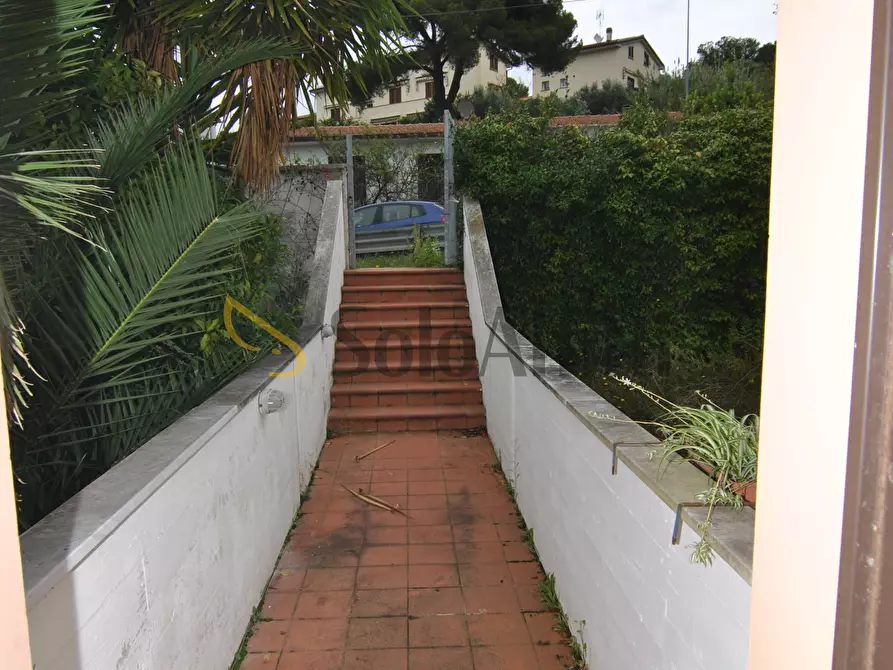 Immagine 2 di Casa indipendente in affitto  in Via di Montenero 191 a Livorno