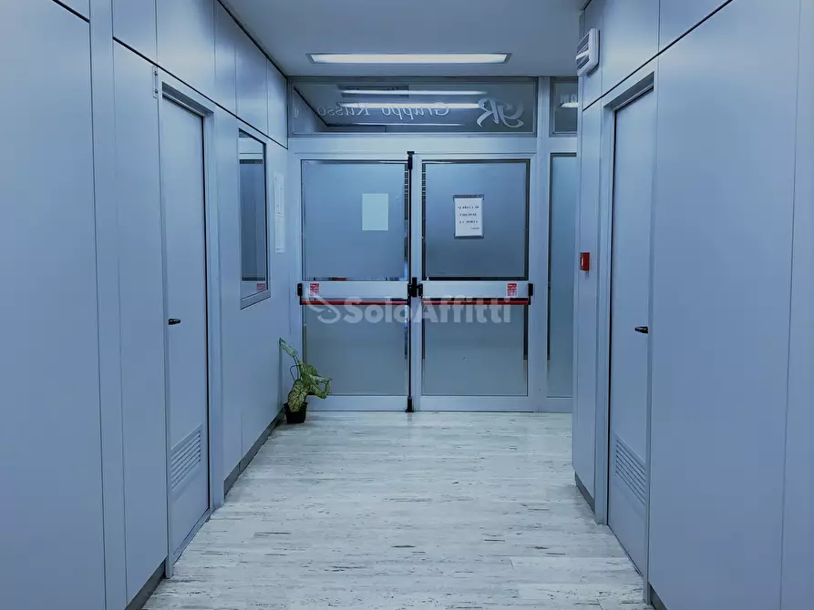 Immagine 7 di Ufficio in affitto  a Catanzaro