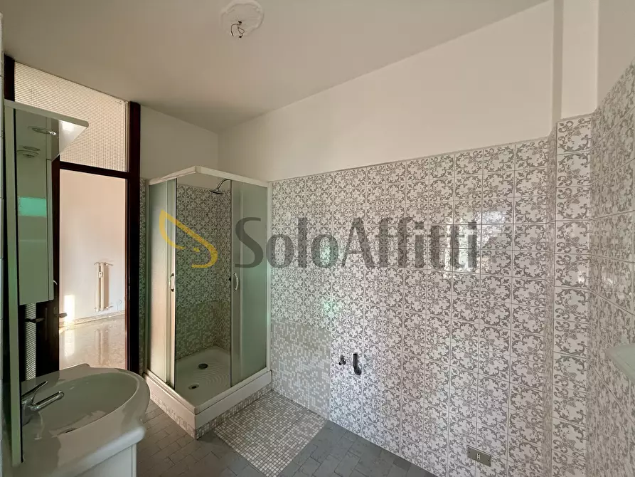 Immagine 88 di Quadrilocale in affitto  in Via Buratto 7 a Ciriè