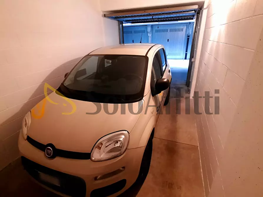 Immagine 5 di Garage in affitto  in Via Francesco Cilea 52 a Cinisello Balsamo