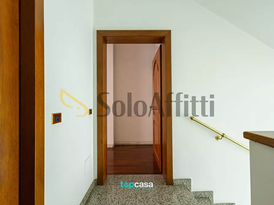 Immagine 24 di Quadrilocale in affitto  in Via Salvo D'Acquisto 9 a Busto Arsizio