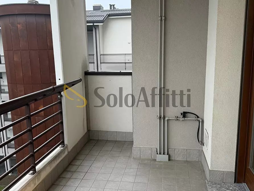 Immagine 24 di Bilocale in affitto  in Via 4 Novembre 328 a Caronno Pertusella