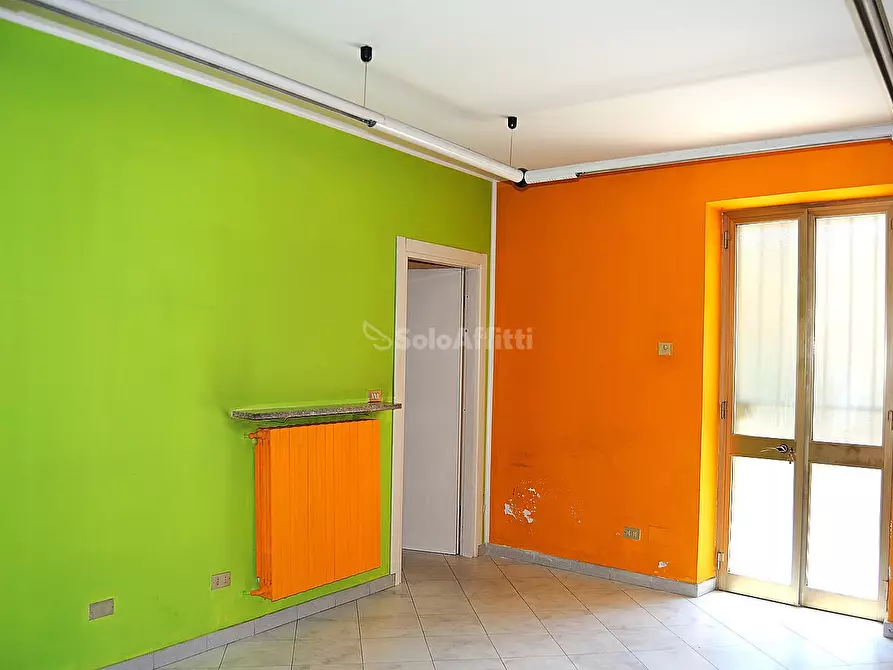 Immagine 10 di Locale commerciale in affitto  in Via Fratelli Rosselli 7 a Settimo Torinese
