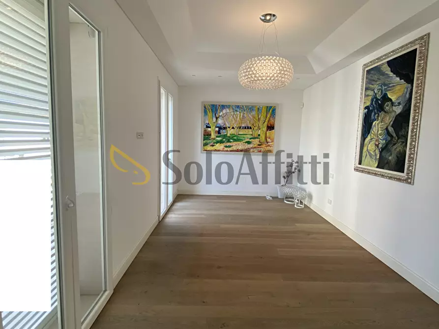 Immagine 24 di Villa in affitto  in Via Antonio Fogazzaro 9 a Rimini