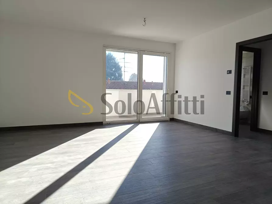 Immagine 5 di Bilocale in affitto  a Magnago