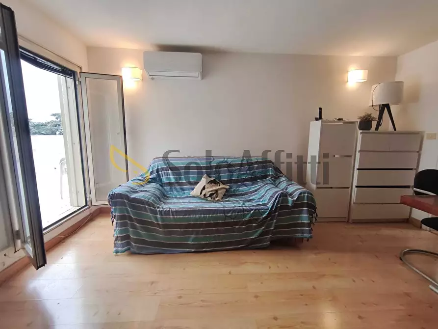 Immagine 6 di Monolocale in affitto  in Via Mario Fani a Roma